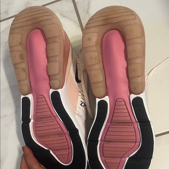 Nike Women's Blush Air Max 270 Sneakers - Picture 5 of 9